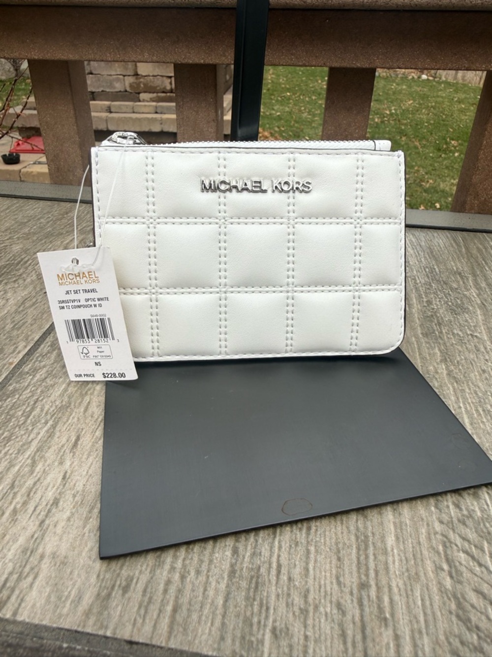NWT Michael Kors White Quilted patented Leather Zip Wallet